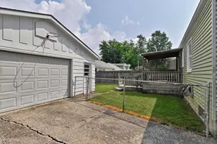 604 Cornell Ave, Elyria, OH 44035 - Photo 34