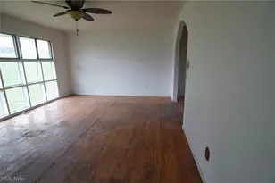 19 Hillcrest Dr, Martins Ferry, OH 43935 - Photo 6