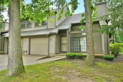 1283 Red Tail Hawk Court #3, Youngstown, OH 44512 - Photo 2