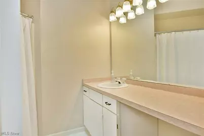 1283 Red Tail Hawk Court #3, Youngstown, OH 44512 - Photo 34