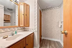 222 Kenwick Dr, Northfield, OH 44067 - Photo 20