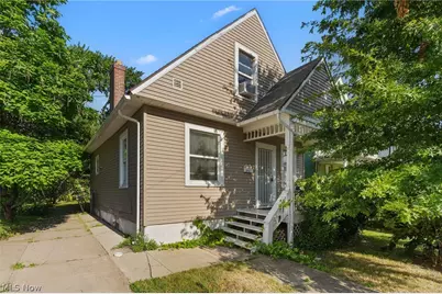2032 W 104th Street, Loveland, OH 44102 - Photo 1