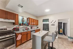 2032 W 104th St, Loveland, OH 44102 - Photo 8