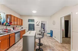 2032 W 104th St, Loveland, OH 44102 - Photo 12