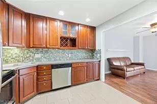 9047 Patriot Dr, Streetsboro, OH 44241 - Photo 8