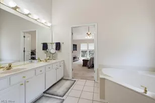 9615 Windsor Way, Twinsburg, OH 44087 - Photo 32