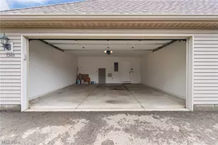 1365 Laurenbrook Ln NE, Massillon, OH 44646 - Photo 26