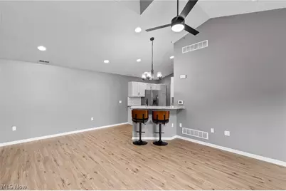 1365 Laurenbrook Lane NE, Massillon, OH 44646 - Photo 14