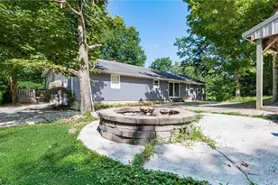 320 Homestead Dr, New Concord, OH 43762 - Photo 4