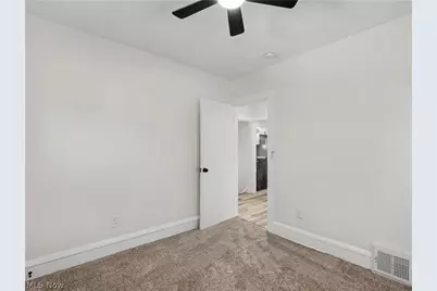 12407 Farringdon Avenue, Loveland, OH 44105 - Photo 18