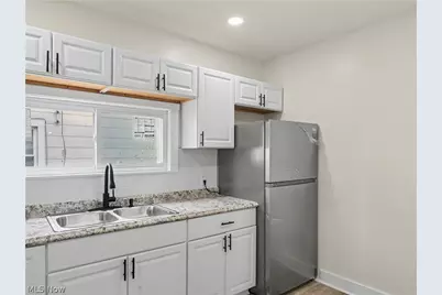 12407 Farringdon Avenue, Loveland, OH 44105 - Photo 12