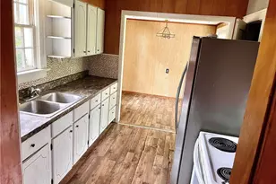228 E Main St, Freeport, OH 43973 - Photo 16
