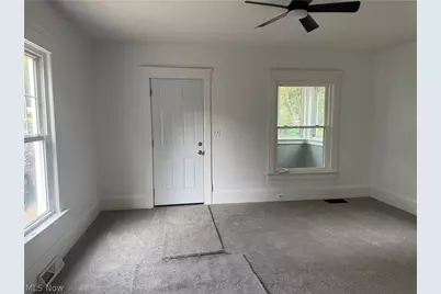 163 19th Street NW, Barberton, OH 44203 - Photo 4