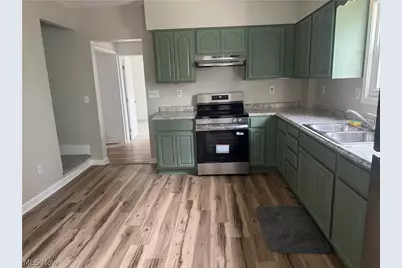 163 19th Street NW, Barberton, OH 44203 - Photo 6