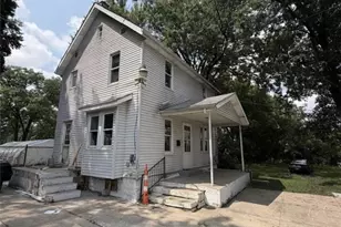 800 Beardsley St, Akron, OH 44311 - Photo 1