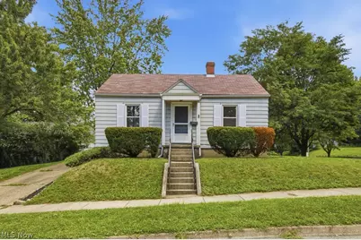 838 Kickapoo Avenue, Akron, OH 44305 - Photo 1