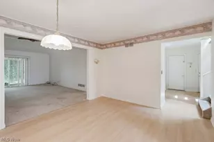 315 Guy's Run Rd, Akron, OH 44319 - Photo 8