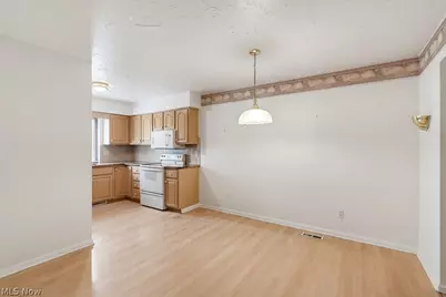 315 Guys Run Road, Akron, OH 44319 - Photo 6