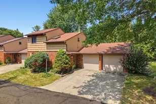 315 Guy's Run Rd, Akron, OH 44319 - Photo 2
