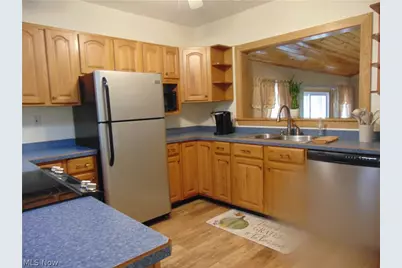 12436 Painesville Warren Road, Concord Twp, OH 44077 - Photo 10