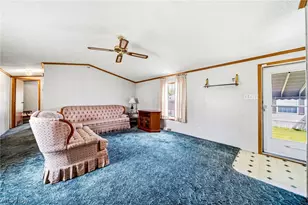 2675 Eagle Point Dr, Madison, OH 44057 - Photo 4