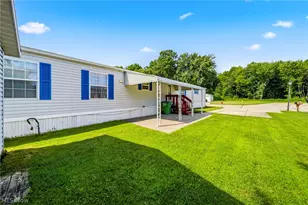 2675 Eagle Point Dr, Madison, OH 44057 - Photo 24