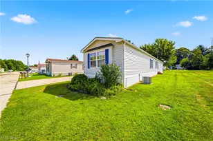 2675 Eagle Point Dr, Madison, OH 44057 - Photo 20