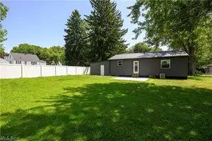 519 W Fike Ave, Orrville, OH 44667 - Photo 4
