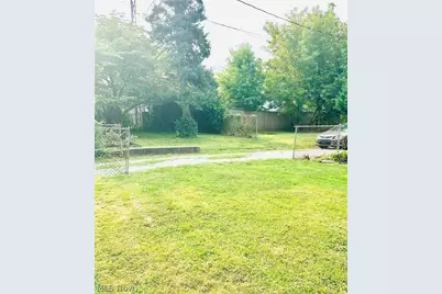 802 Sherlock Place NE, Canton, OH 44714 - Photo 18