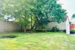 802 Sherlock Pl NE, Canton, OH 44714 - Photo 16