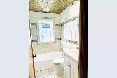 802 Sherlock Place NE, Canton, OH 44714 - Photo 8