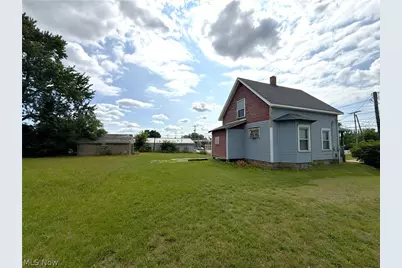 2219 Navarre Road SW, Canton, OH 44706 - Photo 6
