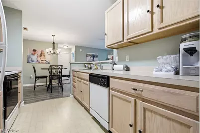 3284 Lenox Village Drive #104, Fairlawn, OH 44333 - Photo 12