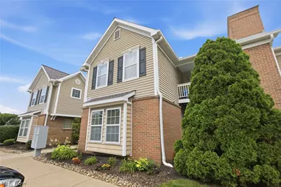 3284 Lenox Village Drive #104, Fairlawn, OH 44333 - Photo 4