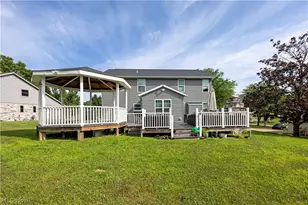 723 Apple Blossom Ln, Orrville, OH 44667 - Photo 2