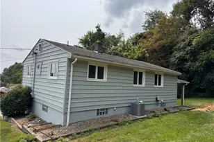 401 Diana Dr, Hopedale, OH 43976 - Photo 14