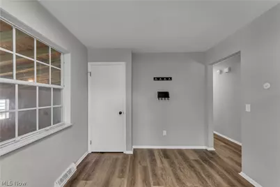 901 Jean Avenue, Akron, OH 44310 - Photo 8
