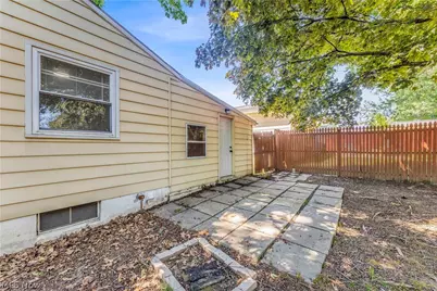 901 Jean Avenue, Akron, OH 44310 - Photo 18