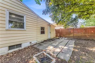 901 Jean Ave, Akron, OH 44310 - Photo 18