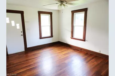 3800 Olive Street, Shadyside, OH 43947 - Photo 6