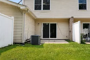 6387 Forest Park Dr, North Ridgeville, OH 44039 - Photo 2