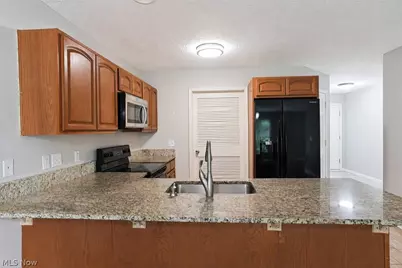 6387 Forest Park Drive, North Ridgeville, OH 44039 - Photo 6