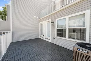 12203 Ashbury Ave, Loveland, OH 44106 - Photo 16