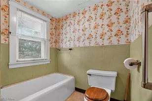 37 Chestnut St, Painesville, OH 44077 - Photo 16