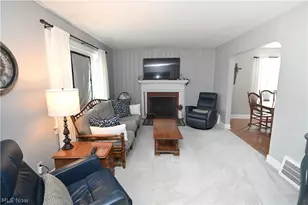 482 Ewing Rd, Youngstown, OH 44512 - Photo 6