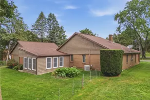2260 Englewood Ave, Akron, OH 44312 - Photo 30