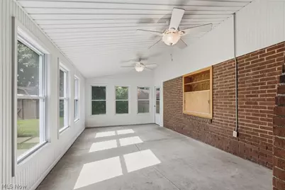 2260 Englewood Avenue, Akron, OH 44312 - Photo 22