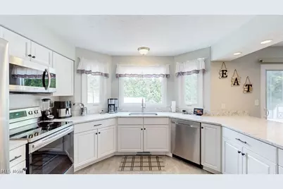 445 Blossom Circle, Tallmadge, OH 44278 - Photo 16