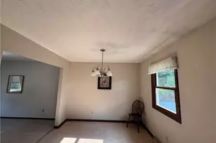2370 Oak Trace St, Youngstown, OH 44515 - Photo 18