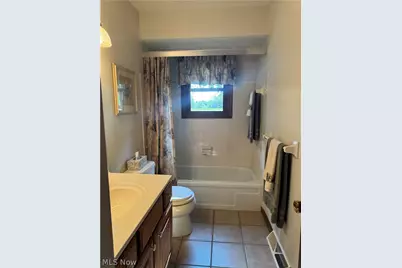 2370 Oak Trace Street, Youngstown, OH 44515 - Photo 26